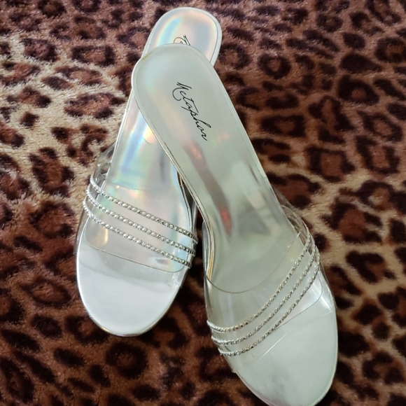 Metaphor Shoes - Women's dress shoes